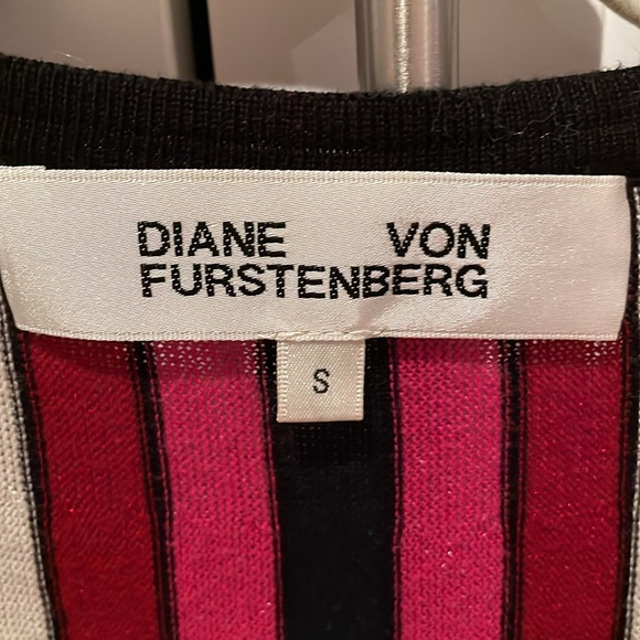 Diane Von Furstenberg Long Sleeve Striped Sparkle Wrap Dress Sz S - Picture 3 of 8